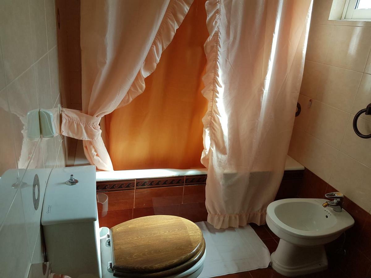 Villa "Eva" - Entire Beachfront Holiday Home - 4S Agia Marina  Екстер'єр фото