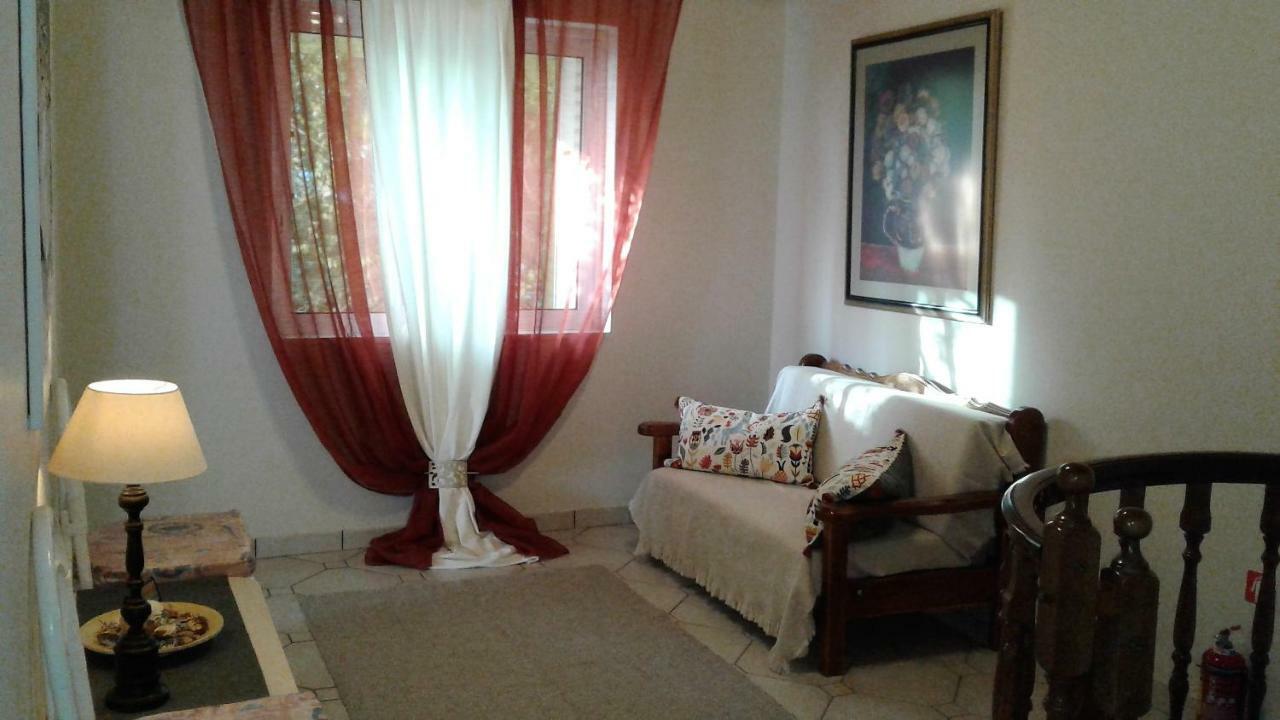 Villa "Eva" - Entire Beachfront Holiday Home - 4S Agia Marina  Екстер'єр фото